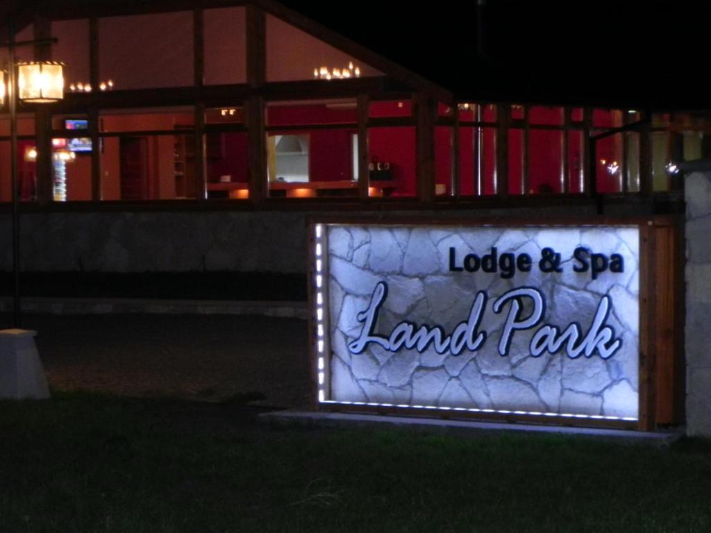 Hosteria Y Cabanas Land Park - Spa & Lodge Хунин-де-лос-Андес Экстерьер фото